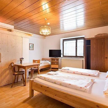 Pensión Hotel Braeustueberl